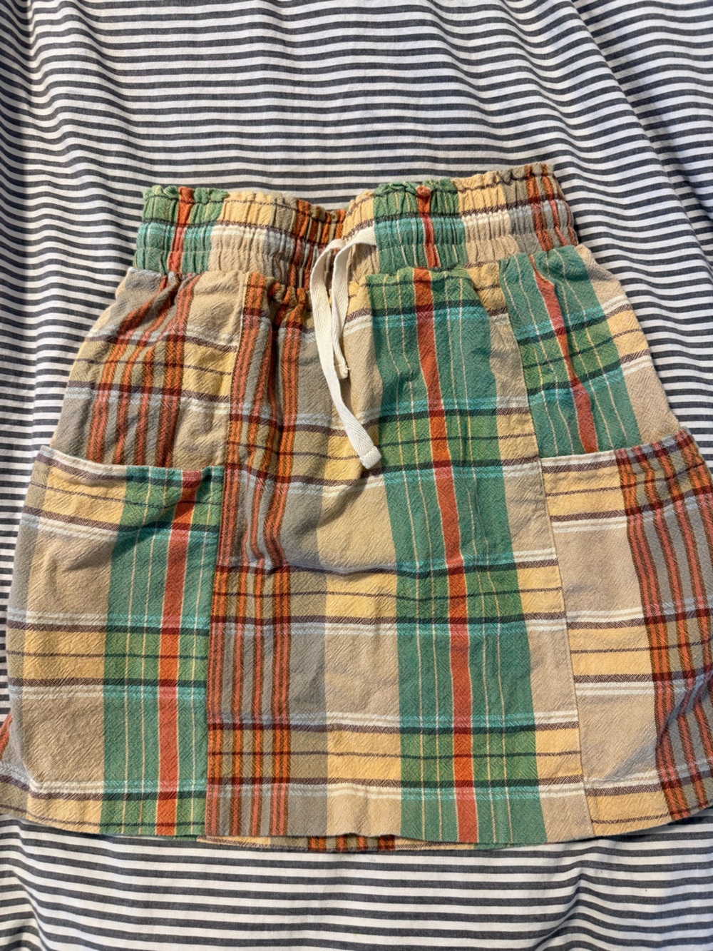 Urban Outfitters Green Tan Rust Plaid Drawstring Shorts